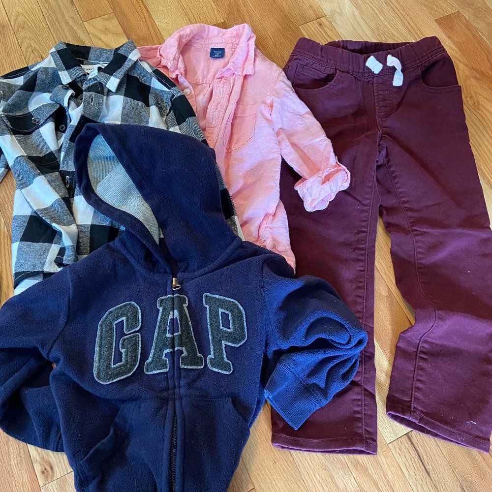 Lot of 5T Gap boys clothes